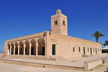 Fototapeta na wymiar Ribat mosque Monastir, Tunisia