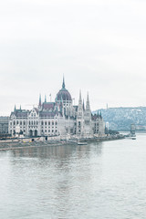 Obraz na płótnie Canvas hungarian parliament in budapest