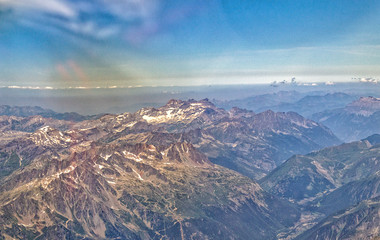 Fototapeta na wymiar Vue aérienne du massif du Mont-Blanc
