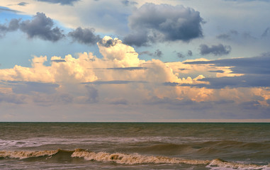Fototapeta na wymiar coast of the Sea of Azov, seascape