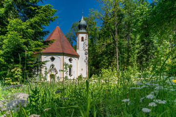 Fototapeta na wymiar Wallfahrtskirche Maria Elend bei Dietramszell