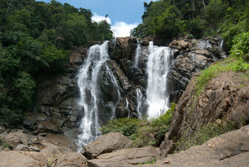 Fototapeta premium beautiful waterfalls with trees and sky