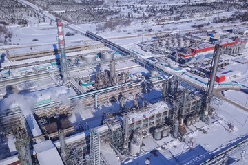 Oil refinery and petrochemical plant