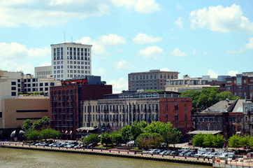 Fototapeta na wymiar Waterfront of the Savannah city, Georgia. 
