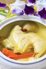 Traditional broth (chicken soup)