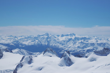 Fototapeta na wymiar Snow covered French Alps