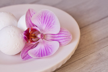 Obraz na płótnie Canvas Zen Style Pink Orchid Still Life