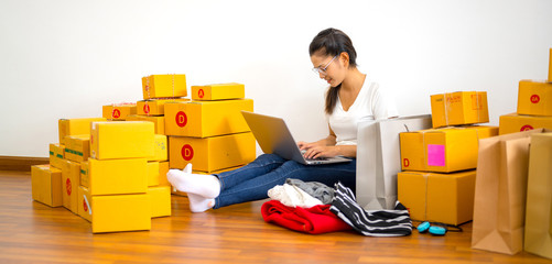 Young entrepreneur, teenager business owner work at home concept