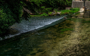 Corsi d'acqua dentro il paese di Pioraco nelle Marche