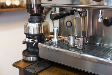 coffee extraction from professional coffee machine