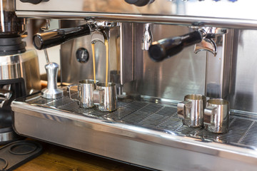 coffee extraction from professional coffee machine