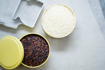 Different types of Thai riceberry and white rice.