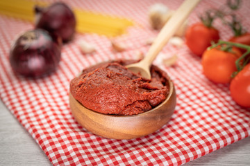 tomato paste