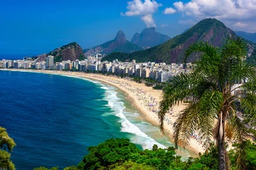 Zelfklevend Fotobehang Copacabanastrand in Rio de Janeiro, Brazilië. Het strand van Copacabana is het beroemdste strand van Rio de Janeiro, Brazilië © Ekaterina Belova