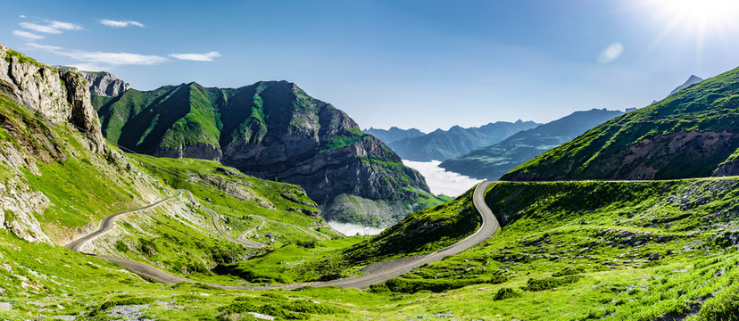 Nebel &uuml;ber dem col de Tentes bei Gavarnie in den Pyren&auml;en