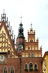 Fototapeta na wymiar old town square in wroclaw, poland, architecture, city, building, town, church, tower, old, square, castle, cathedral, landmark, street, gothic, history,