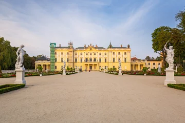Deurstickers Prachtige tuinen van het Branicki-paleis in Bialystok, Polen © Patryk Kosmider