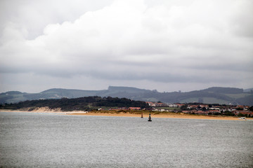 Obraz na płótnie Canvas View of the shore from the sea