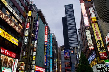 夜の歌舞伎町