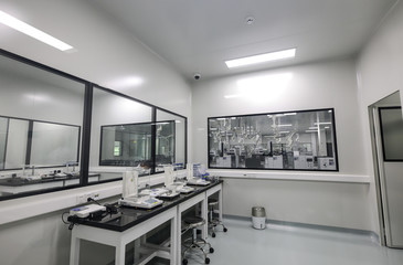 Drug manufacturing laboratory equipment. - 283582574