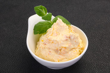 Curd with dry apricot