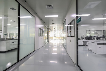 Drug manufacturing laboratory equipment. - 283590378