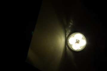 LED Leuchtmittel / Lampe. 12 V, MR16 Sockel