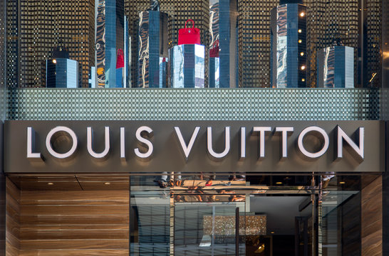 Louis Vutton shop in Melbourne Australia, French fashion house founded in  1854 by Louis Vuitton Stock Photo - Alamy