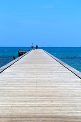 Photo landscape of a long pier