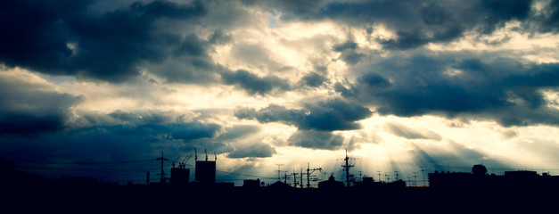 Fototapeta premium clouds over city