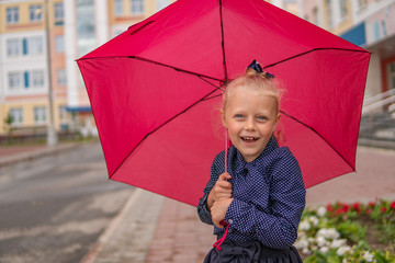 Wind rain, umbrella red, beautiful girl, happy