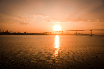 Fototapeta na wymiar bridge sunset 