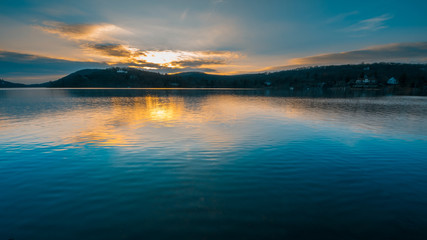Fototapeta premium Lake sunset