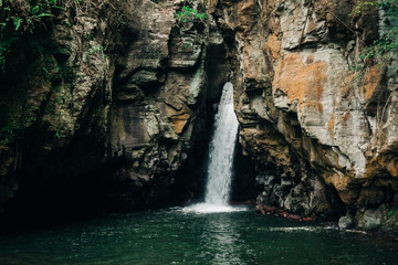 air terjun tembok barak Bali Waterfall