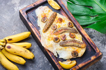 Baked fish with banana