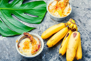 Baked fish with banana