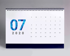 Simple desk calendar 2020 - July