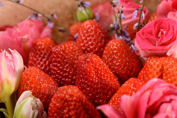 Bouquet of flowers with strawberries