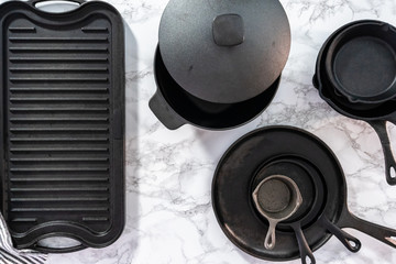 Cast iron frying pan