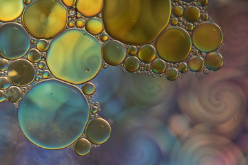 ABSTRACT BUBBLE OIL