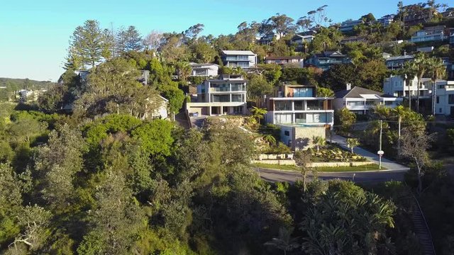 Residential Houses built on a Cliff - Northern Beaches