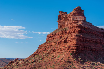 Fototapeta na wymiar Landscape of tall red rock butte at Valley of the Gods in Bears Ears National Monument 