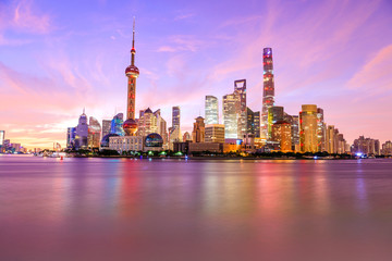 Obraz premium Early morning Shanghai cityscape commercial buildings and skyline