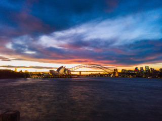 Obraz premium Spectacular View of Sydney Opera House During Sun Set