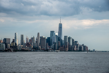 Fototapeta na wymiar Downtown Manhattan from a boat in the Hudson River