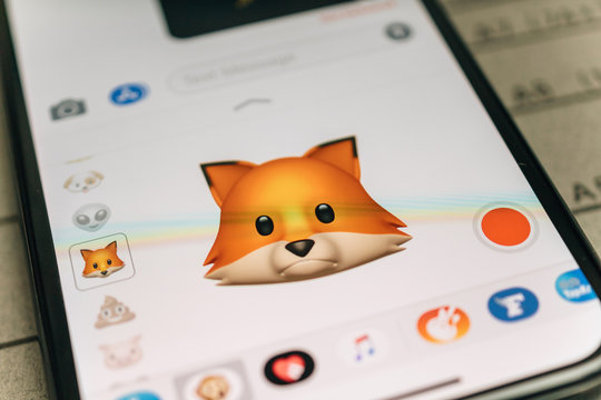 Animoji bilder – Bläddra bland 187 stockfoton, vektorer och videor ...