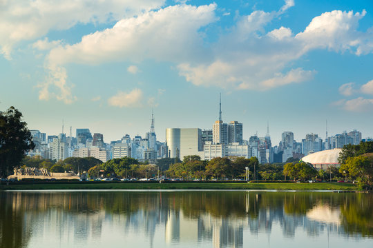 Parque Ibirapuera em S&atilde;o Paulo, Brasil