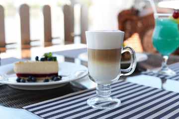 latte coffee drink