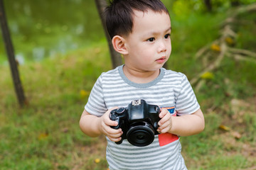 Thai baby photographer shooting in nature