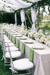 green and white wedding decor, outside summer wedding reception, luxury designer wedding style